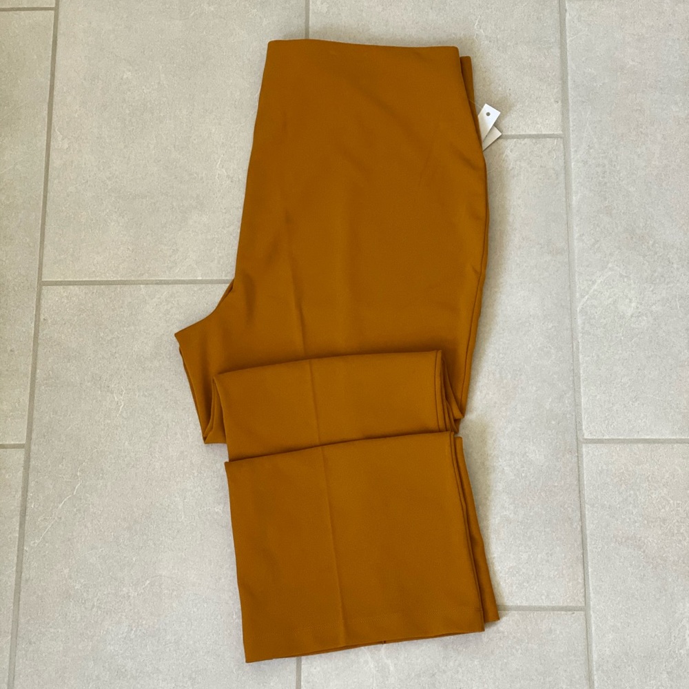 Plus Size Golden Hour Crepe Buckle Side Pants - Picture 5 of 11